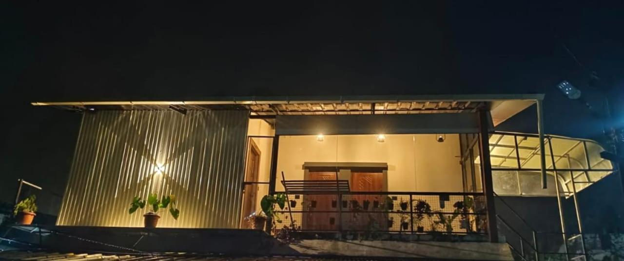 Birdwing Cottage, Munnar Buitenkant foto