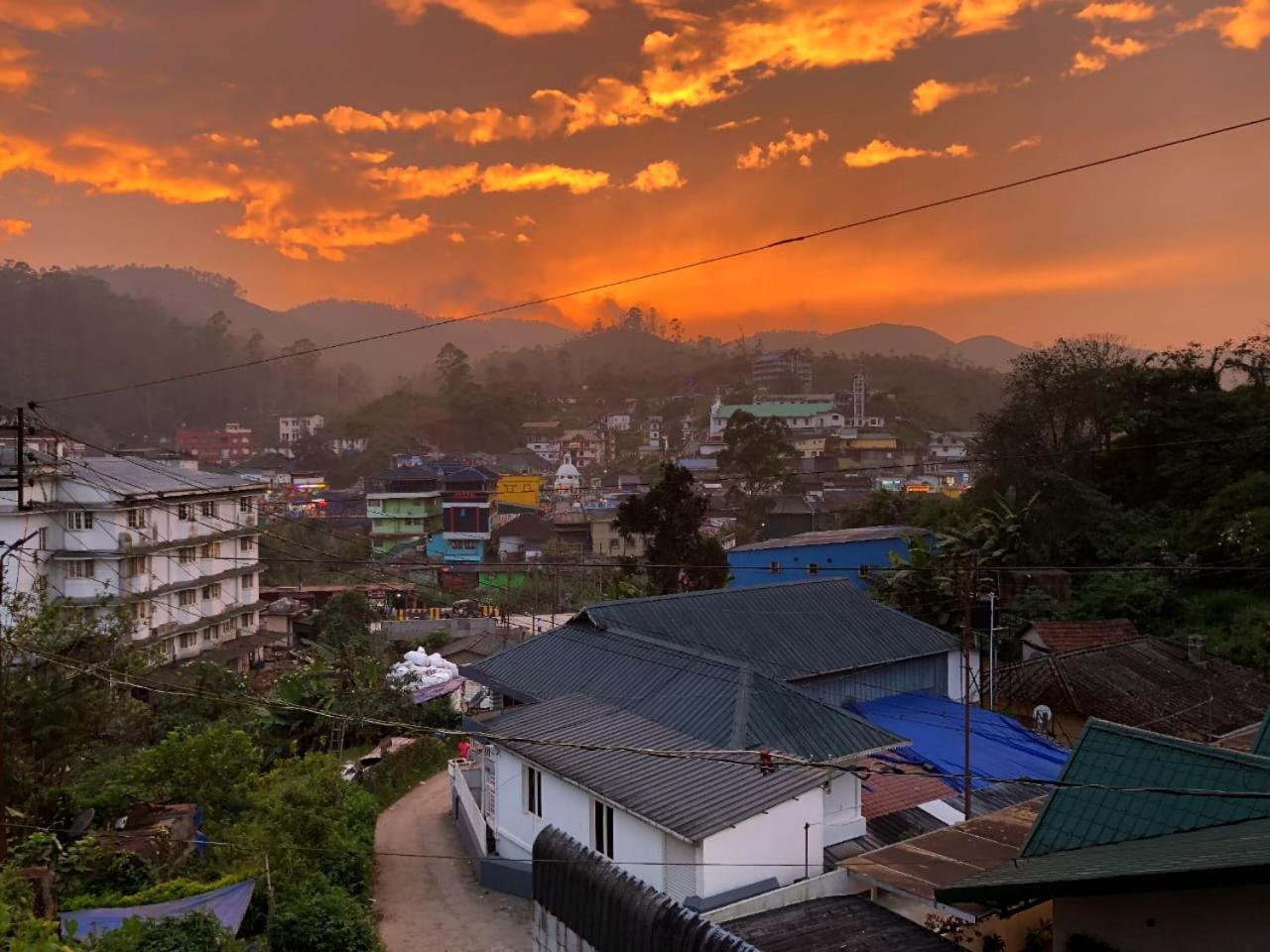 Birdwing Cottage, Munnar Buitenkant foto
